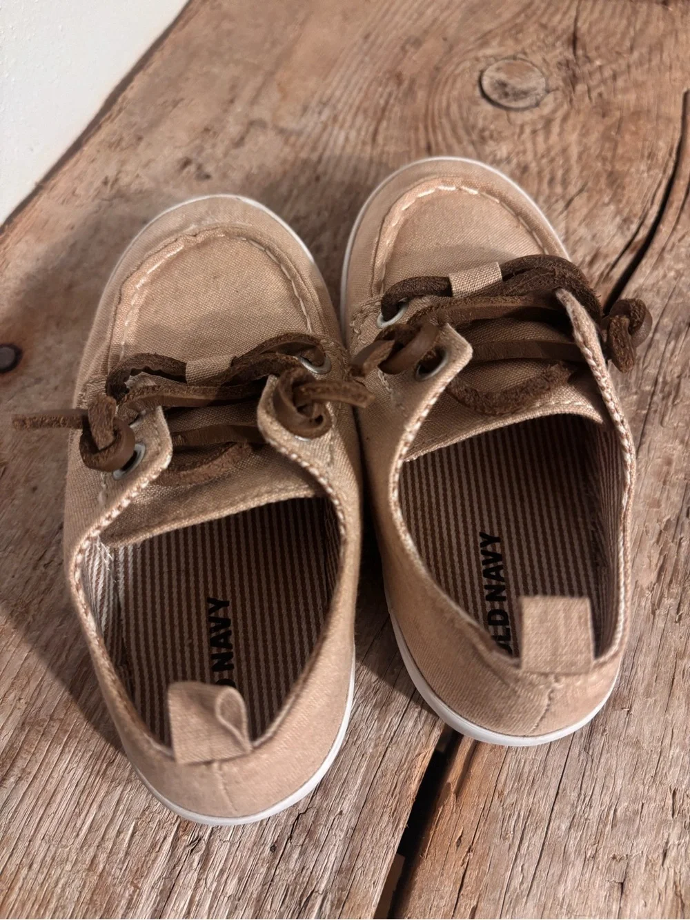 Casual Canvas Boat Shoes in Tan/Beige
